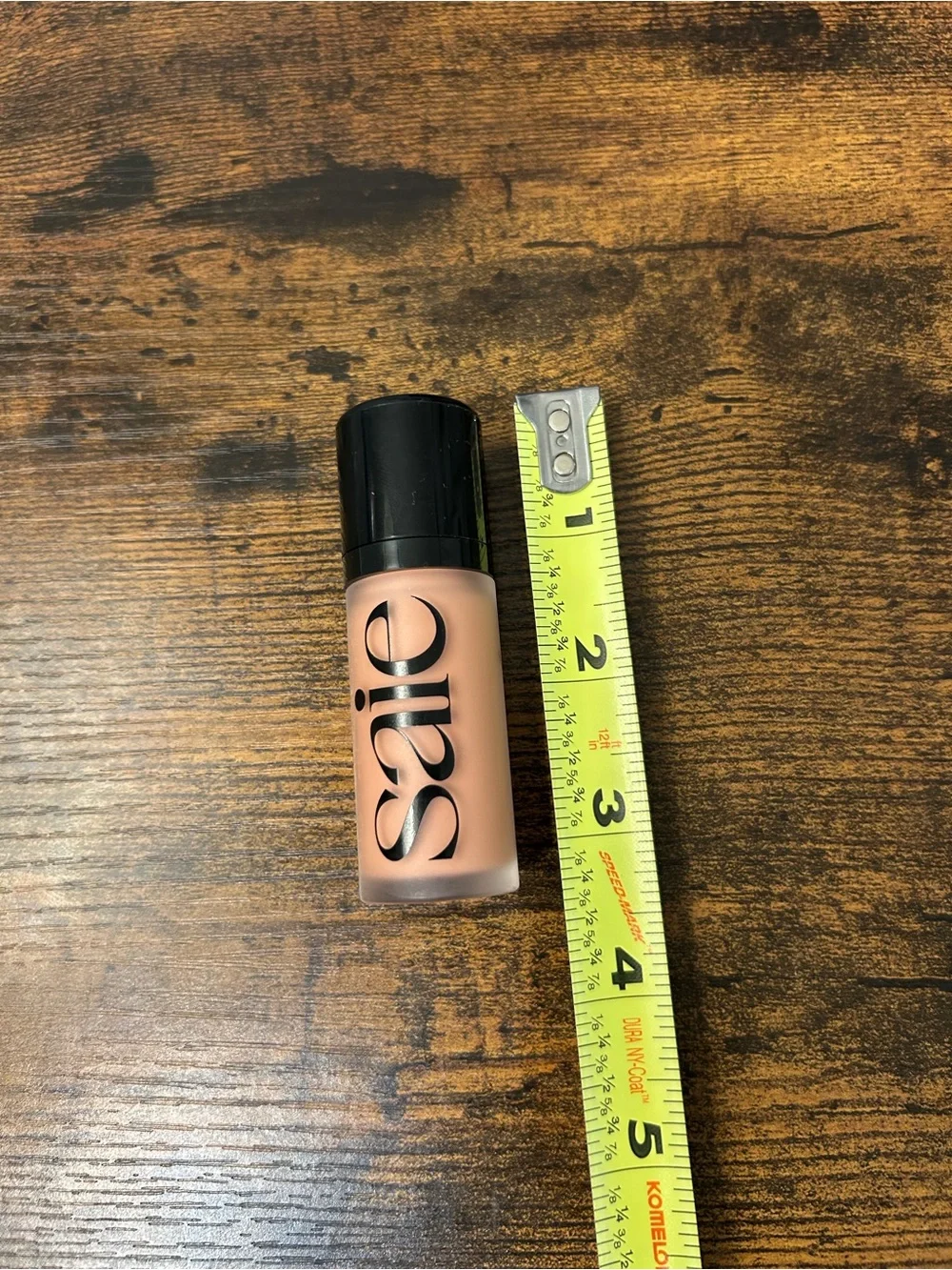 Saie Liquid Concealer in Nude Peach